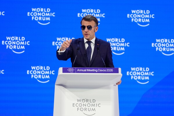 Emmanuel Macron drži govor u Davosu, 20. siječnja 2026.