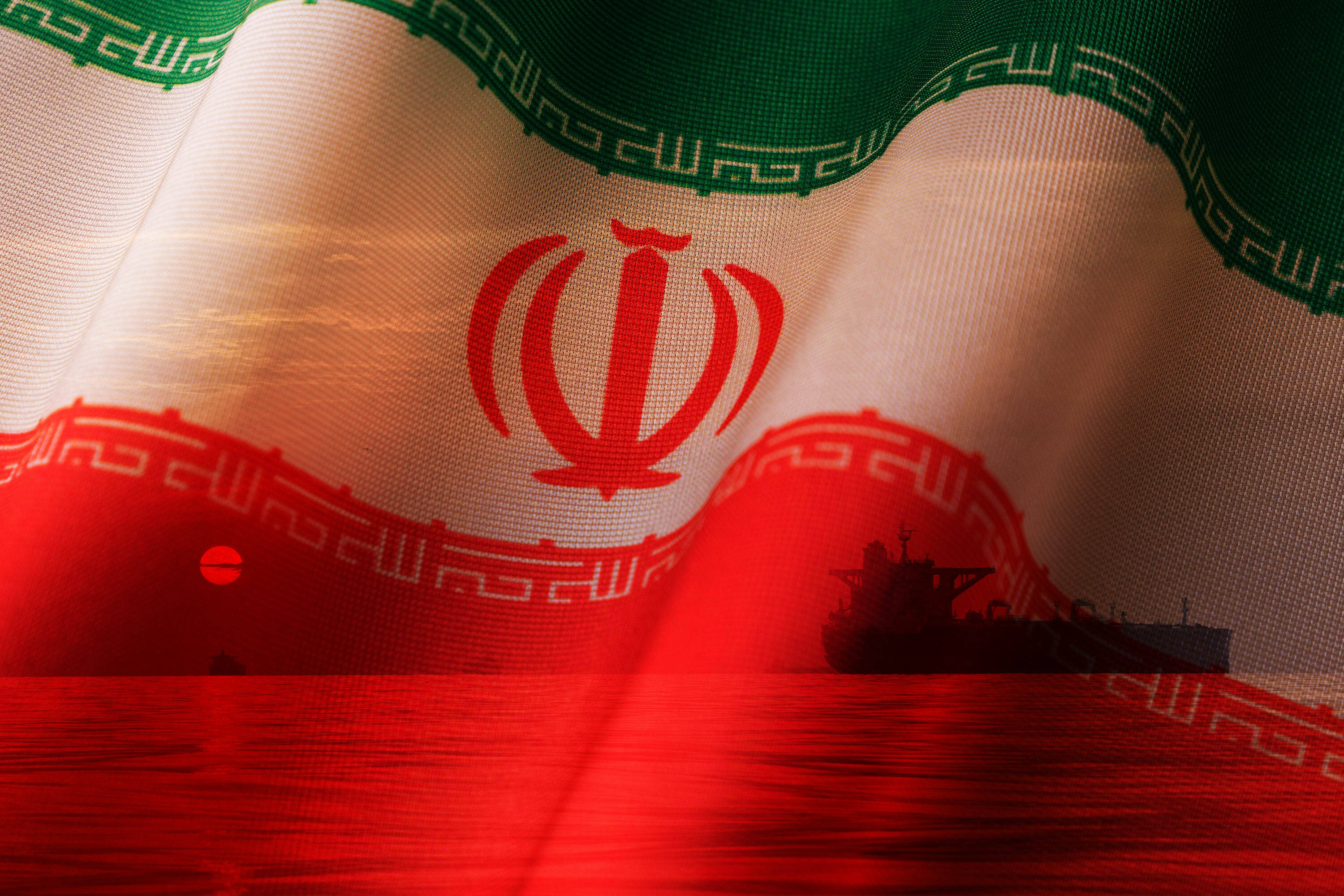 Hormuz (AP Photo/Asghar Besharati), iranska zastava (Pexels)