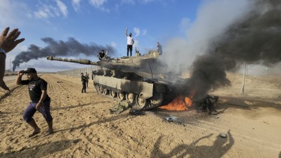 Hamasov neviđeni udarac: Mrtvi u Izraelu broje se u desecima, ranjeni u stotinama, palestinski borci zauzimaju izraelski teritorij, Netanyahu poručio da je zemlja "u ratu", kreću silovite zračne odmazde protiv Pojasa Gaze