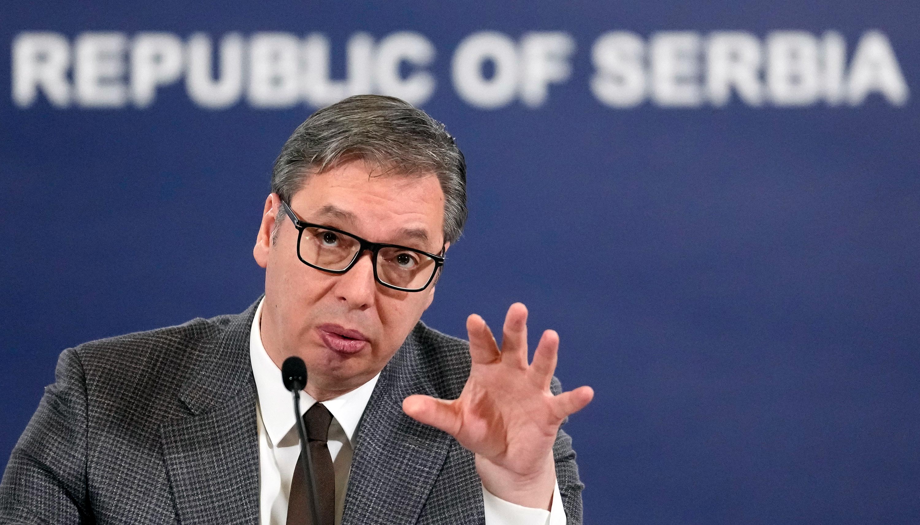 Srbija u vrijeme globalnih promjena: Može li Beograd zadržati neutralnost? Vučić tvrdi da je Srbija dobila ultimatum od "moćnih zapadnih zemalja"