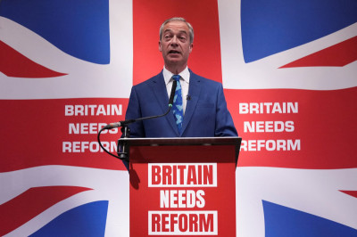 Jedan čovjek kao turbulencija cijelog Ujedinjenog Kraljevstva: Nigel Farage izvukao je Britaniju iz EU, a sad će joj novim potezom definirati i političku budućnost