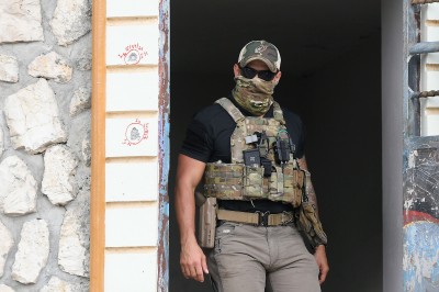 Biden tvrdi kako "u ovom trenutku" SAD ne razmatra slanje vojske u Haiti, ali šalje marince u glavni grad kako bi čuvali ambasadu