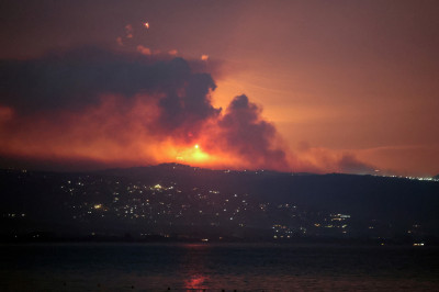 Rat u Gazi, 325. dan: Nakon velikog napada Hezbollaha na Izrael i izraelskog uzvraćanja na južni Libanon situacija je mirna, ali odmazde još najavljuju i Iran i Hutiji...